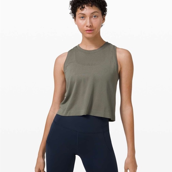 Lululemon women’s breathe crop tank San Francisco in sage fit size small top - Picture 1 of 6